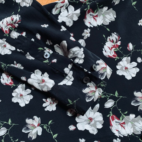 Equipment floral printed silk button-up blouse - Picture 4 of 6